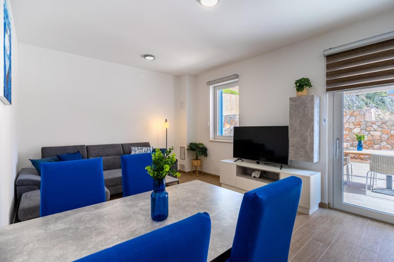 Apartment Blue Monstéra Cres Esterno foto
