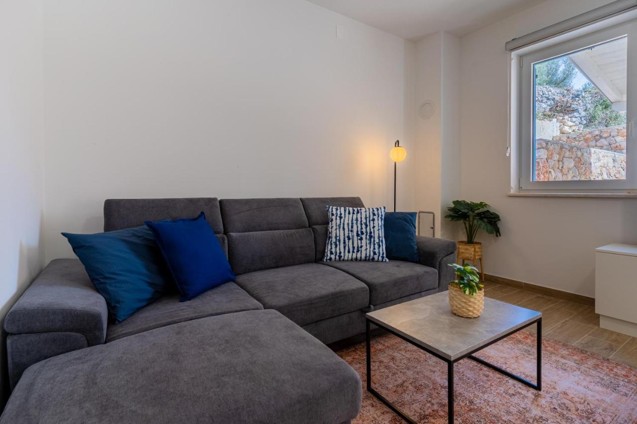 Apartment Blue Monstéra Cres Esterno foto